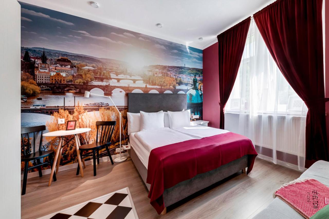 Revelton Studios Prague Luaran gambar